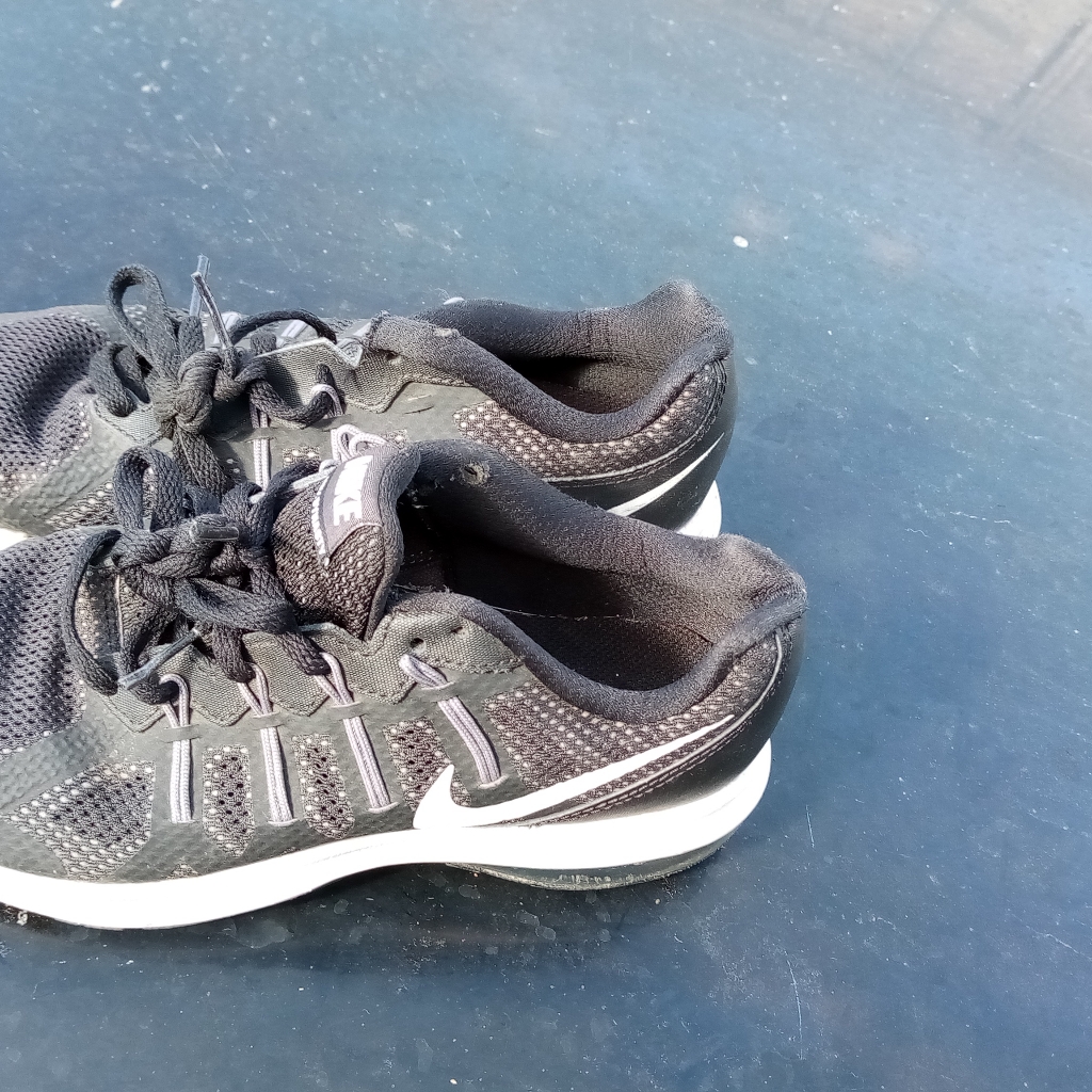 Nike Air Max Dynasty Shoes Preowned Size 4y Nike Air Max Dynasty Shoes Preowned Size 4y